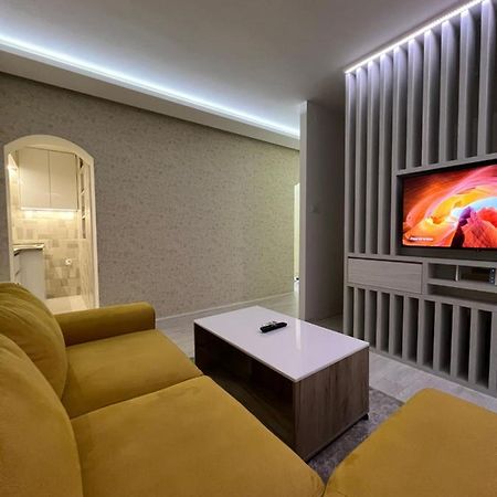 Center Deluxe Studio Apartment Niksic ภายนอก รูปภาพ